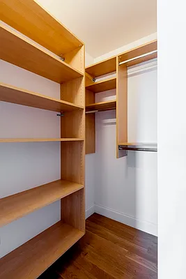 Rented by UES Management | media 19