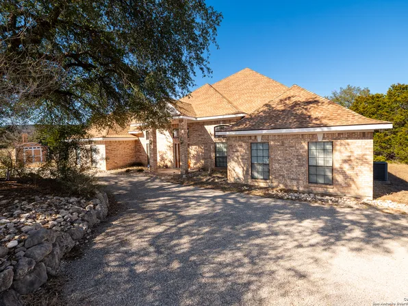 840 W RANCH ROAD 337, Leakey, TX 78873