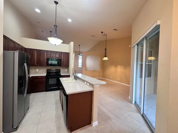 13911 Lake Mahogany Blvd APT 2923, Fort Myers, FL 33907