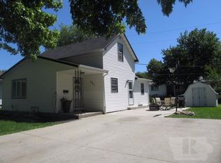 521 S Maple St, Carroll, IA 51401