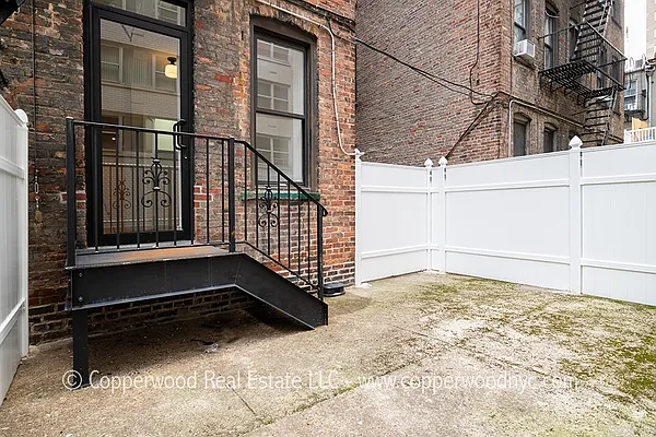 Rented by Copperwood Real Estate | media 11