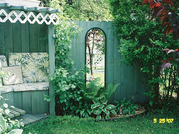 Arbor Seat in Back Yard