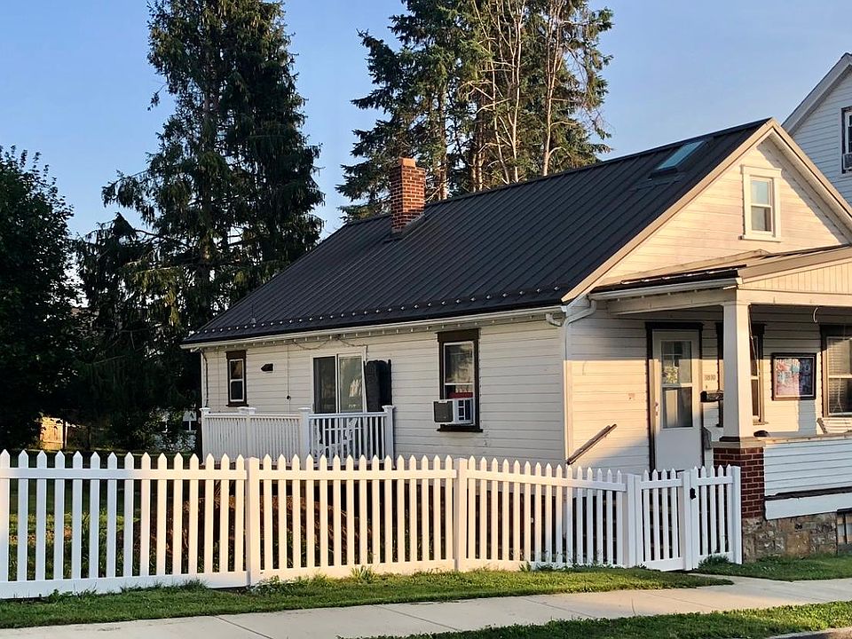 1st image of 1810 1st Ave