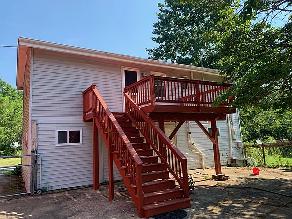 House with deck