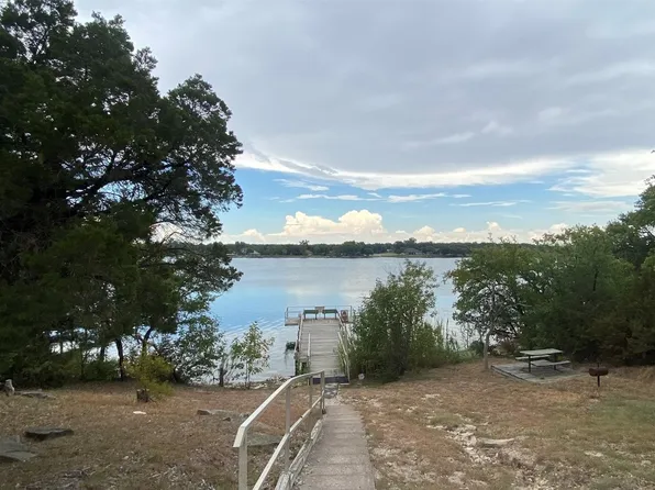 5653 Lone Star Cir, Granbury, TX 76048