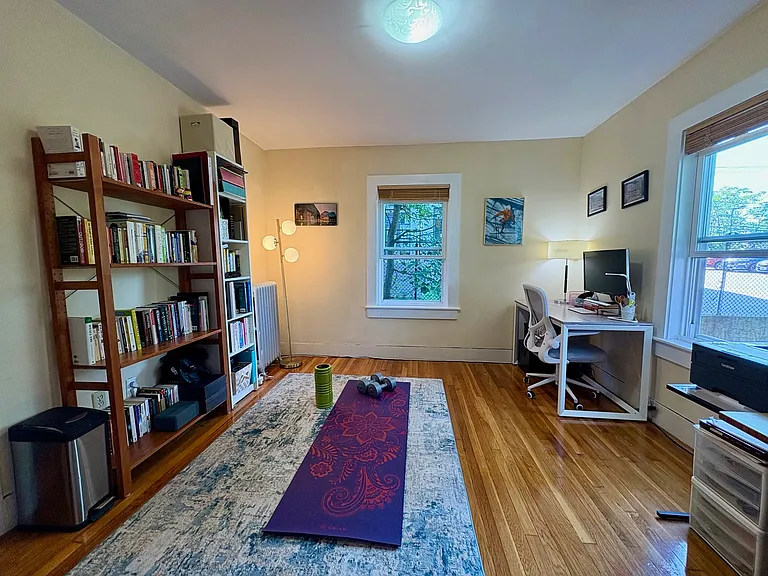 17 Sunset St #2 — Photo 7