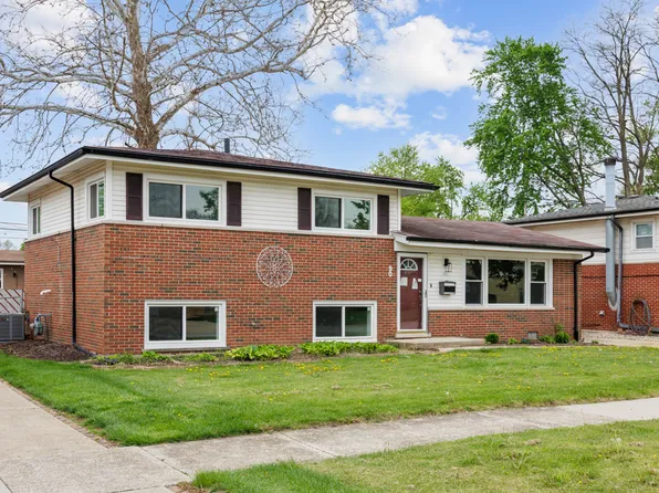 90 Peyton Dr, Chicago Heights, IL 60411