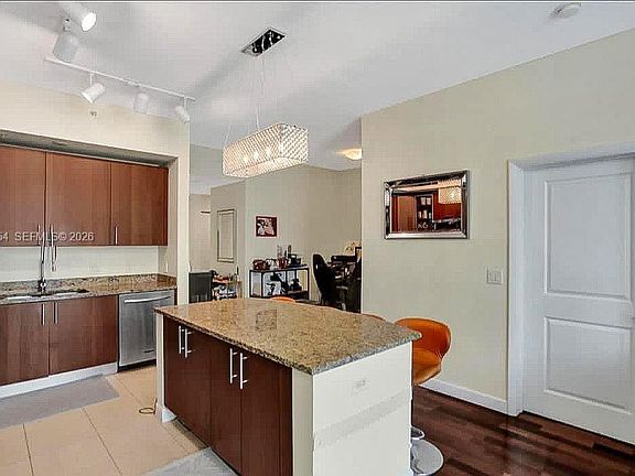 4th image of 1945 S Ocean Dr APT 1405