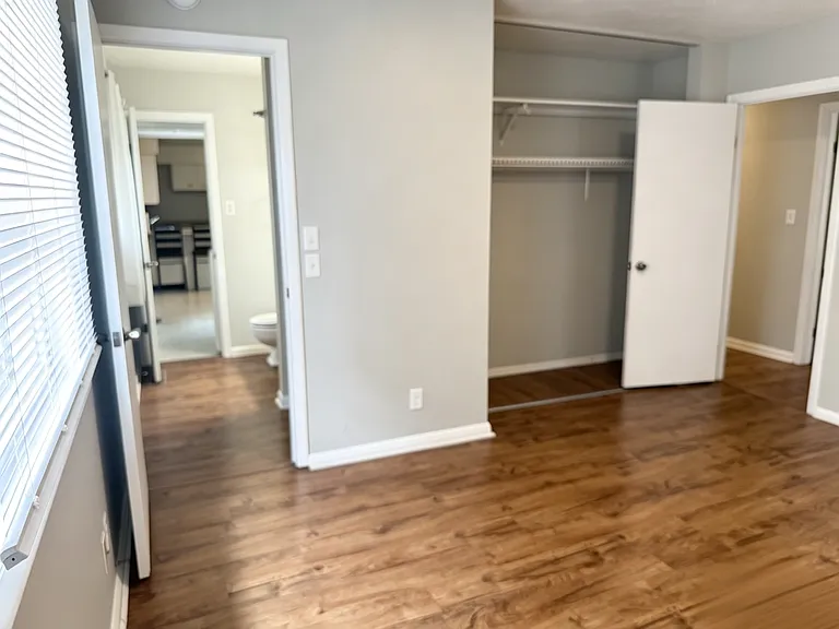 924 Princess Dr — Photo 14