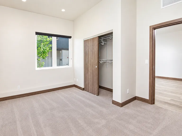 Chambers Lofts — Photo 11