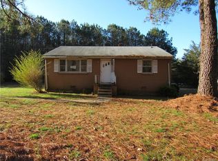 9470 Sussex Dr, Stony Creek, VA 23882