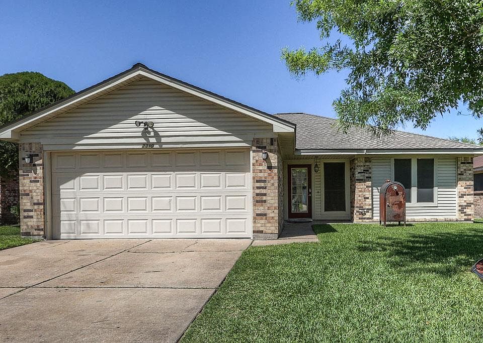 1st image of 2319 Hearne Dr