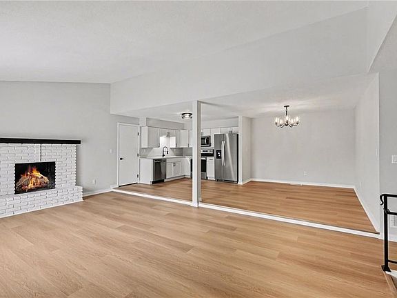 5th image of 13919 Falkirk Cir