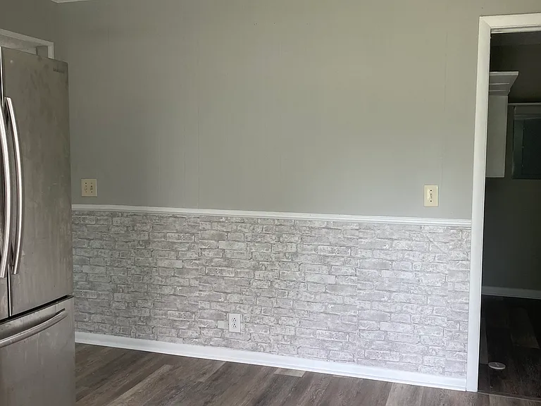 597 Westchester Dr — Photo 6