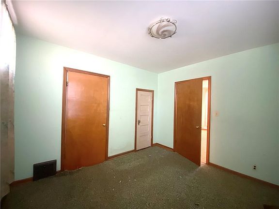 4th image of 117 E Cliff St