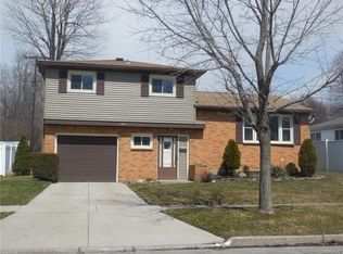 104 Hanwell Pl, Depew, NY 14043