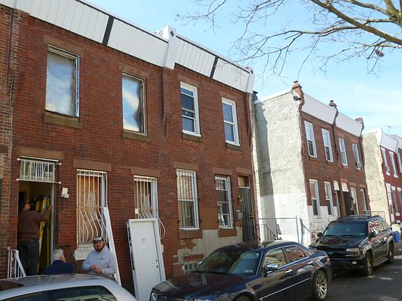 2nd image of 662 E Clementine St