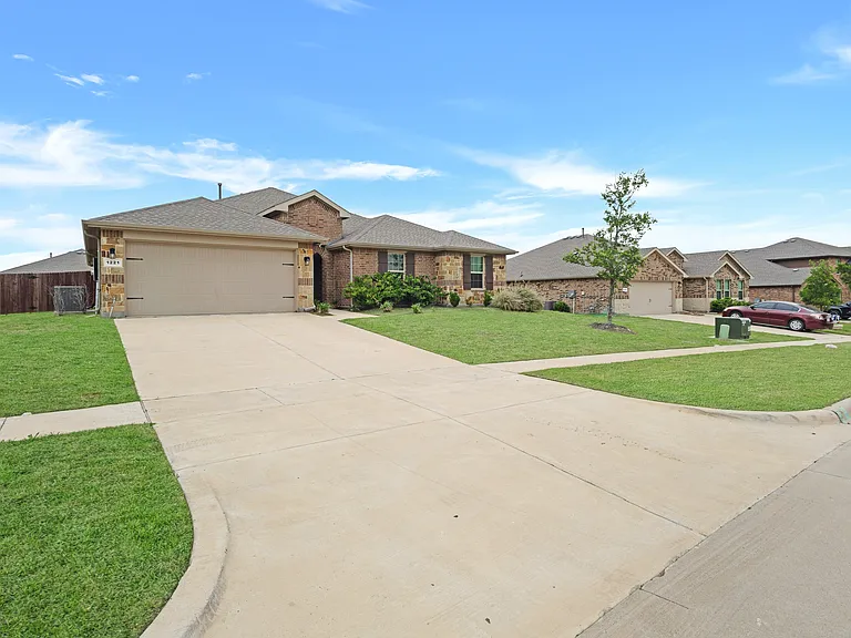 1221 Rolling Meadows Dr — Photo 23