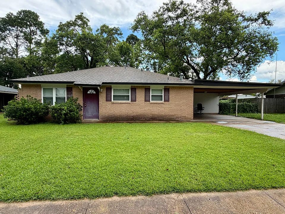 557 Lula Ln