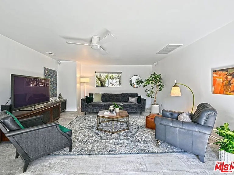1833 Brockton Ave #MAIN HOUSE — Photo 8