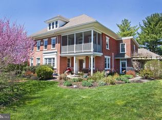 501 Cheltenham Ct, Lititz, PA 17543