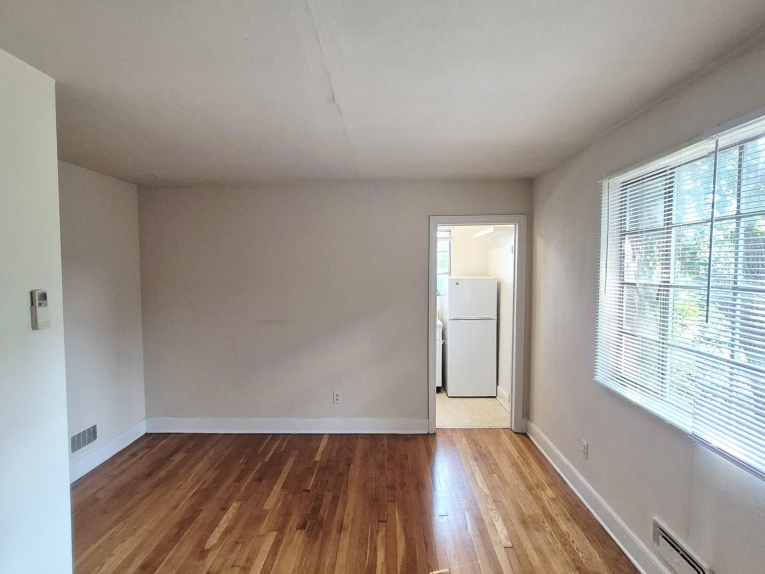 3230 West Grace Street - 6 — Photo 3
