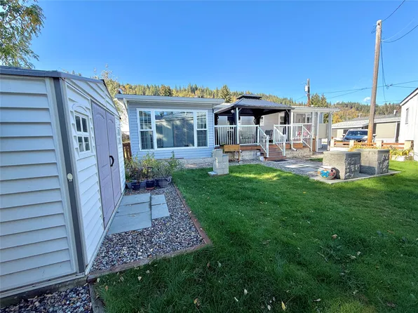 1601 Columbia Ave #17, Castlegar, BC V1N 1J1