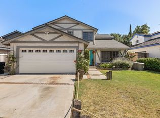 17944 Raymer St, Northridge, CA 91325