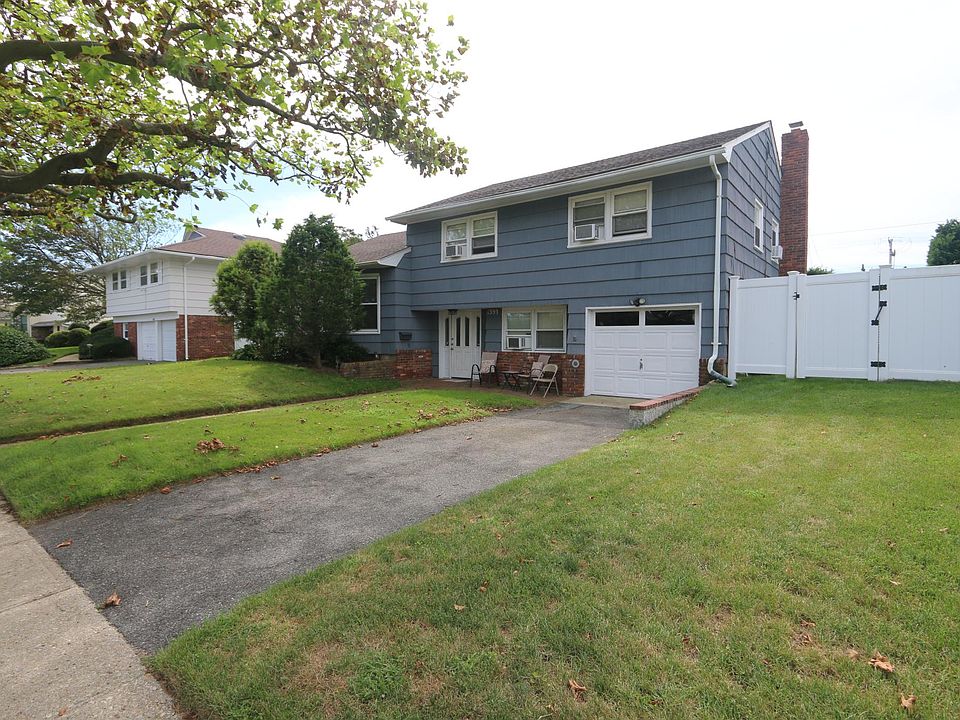 1st image of 1393 Park St