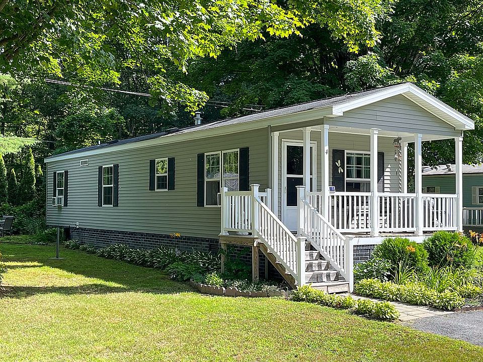 4 Hammond Ln, Wilton, NY 12831 | Zillow