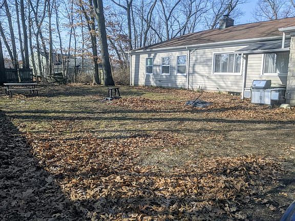 2nd image of 1335 Knollwood Ave