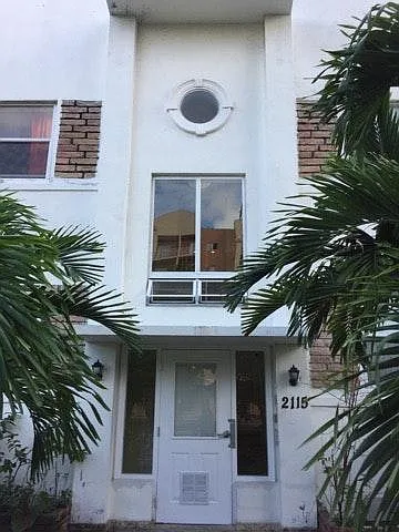 2115 SW 3rd Ave #12 — Photo 12