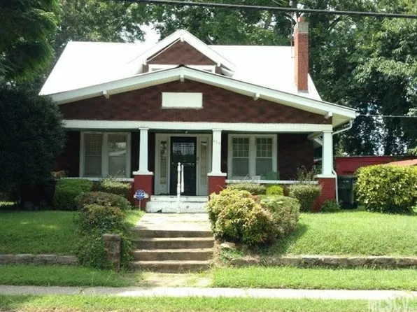 430 S Center St, Hickory, NC 28602