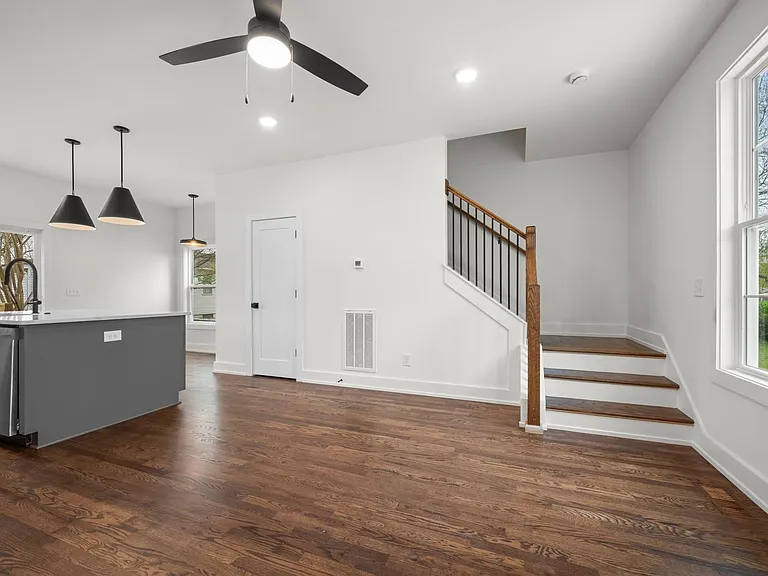 1510 Lawrence St — Photo 6