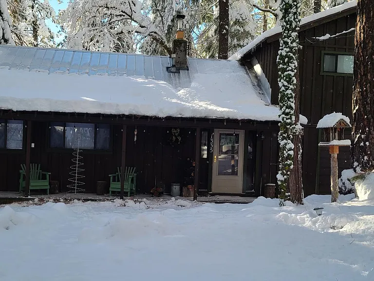 1335 Silver Fork Ave — Photo 9