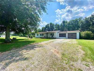 18 Upward Way, Red House, WV, 25168