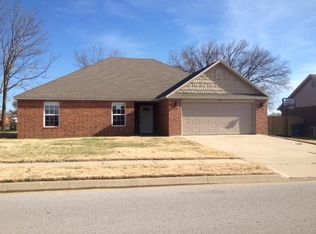 108 Oakley St, Pea Ridge, AR 72751