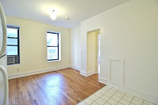 Rented by Julianna Realty Corp | media 10