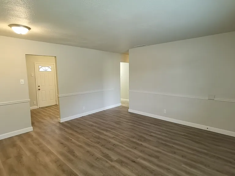 119 Knollwood Dr — Photo 4