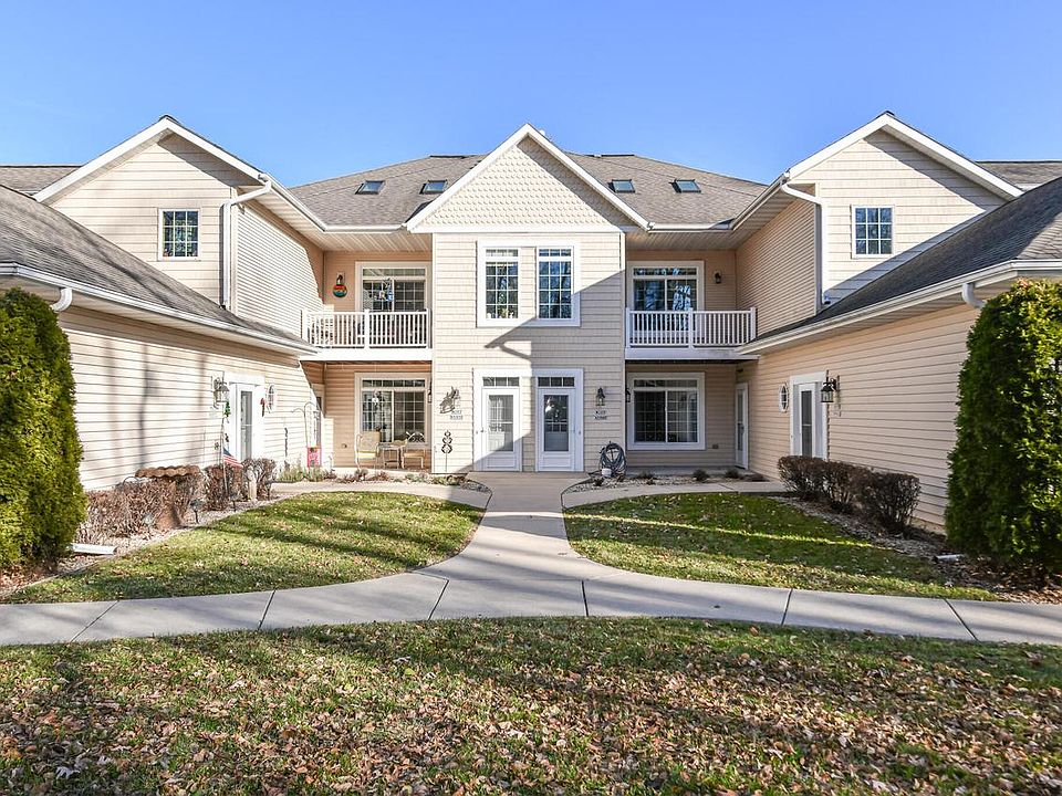 1st image of W397N5962 Autumn Woods DRIVE #8