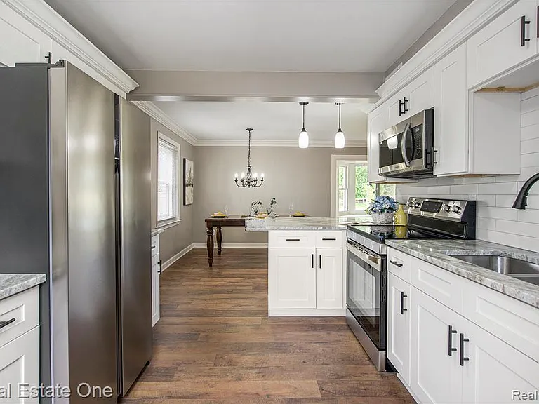51275 Seven Mile Rd — Photo 9
