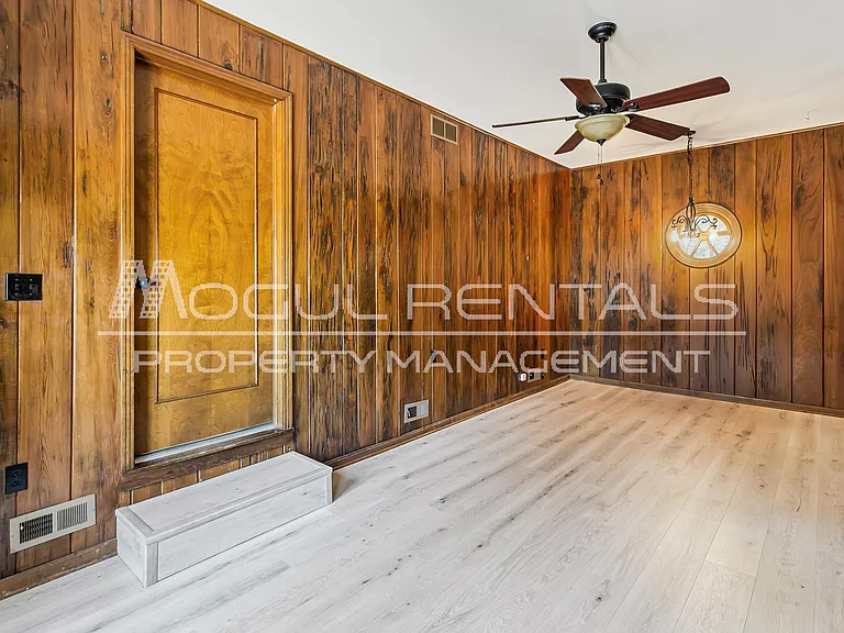 500 S Circle Lake Rd — Photo 18