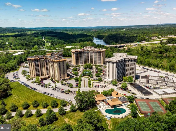 10215 Valley Forge Cir #215, King Of Prussia, PA 19406