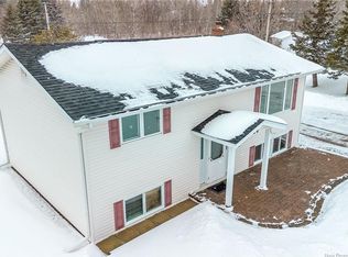 320 Avant Garde St, Dieppe, NB E1A 5E7