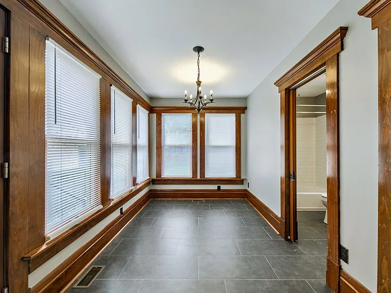 1023 Neil Ave — Photo 17