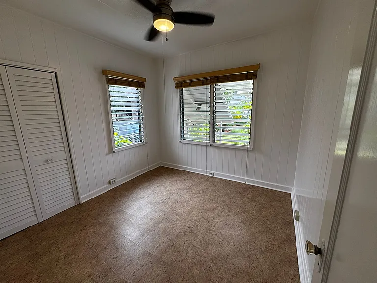 3317 Hinano St — Photo 13