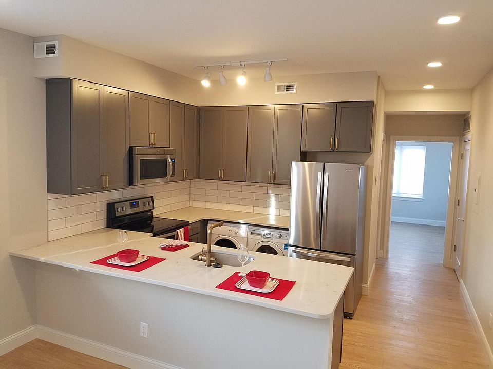 1st image of 4526 Olive St APT B