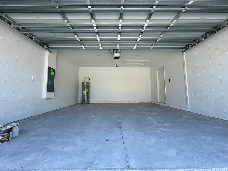 1823 Weir Blvd — Photo 3