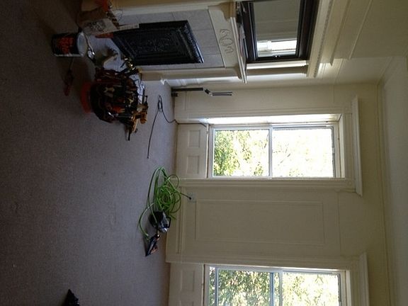 3rd image of 484 Marion St
