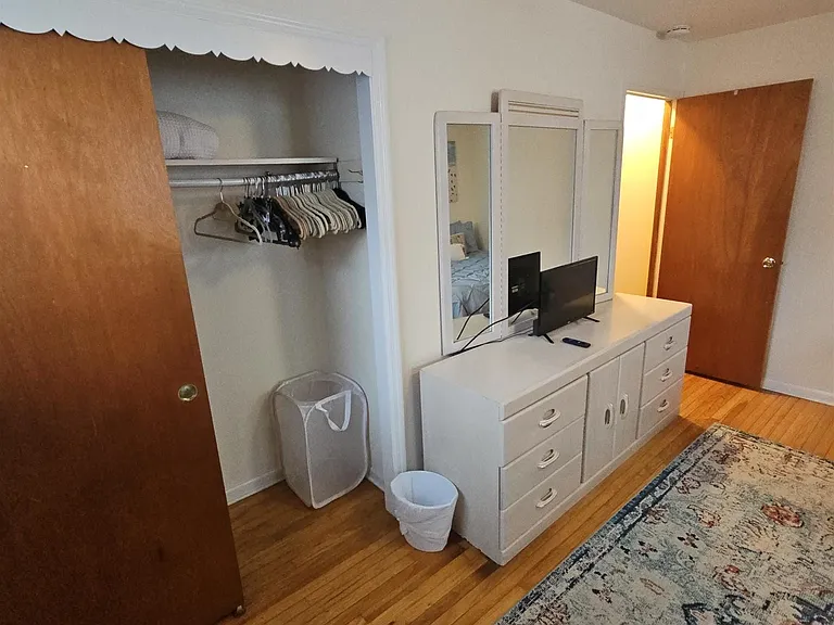 6901 Ventnor Ave #2 — Photo 28
